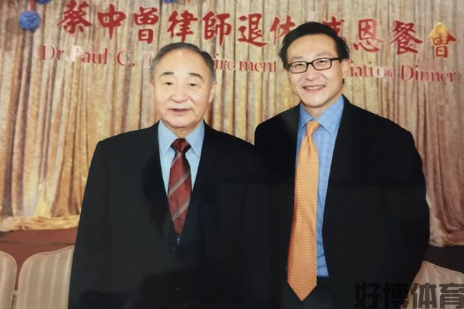好博体育-最强顶配夫妻智性恋天花板从月薪500到身家千亿(图1)